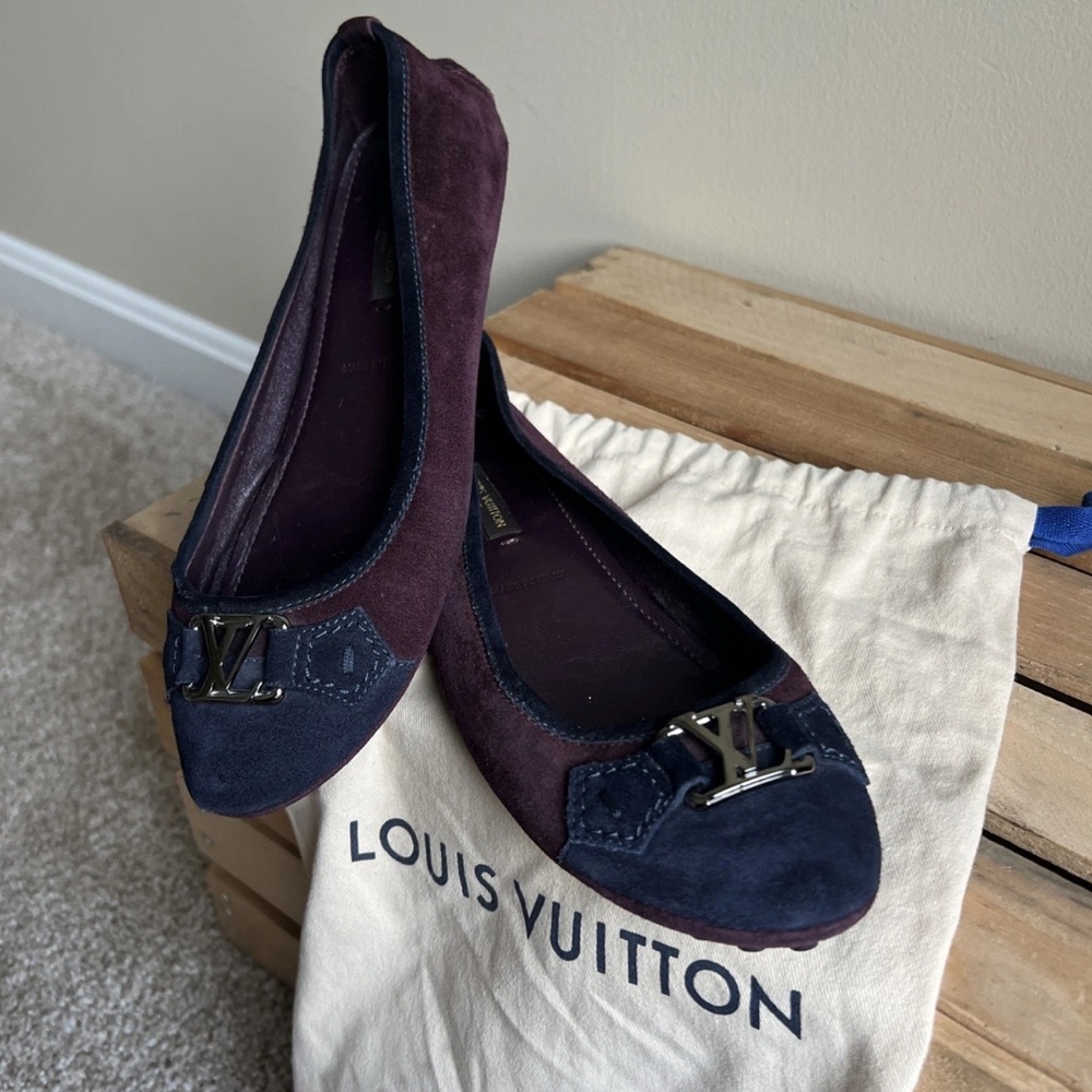 Louis vuitton suede 36 flats 6 / 6.5 shoes
